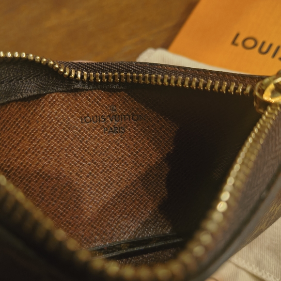 Key Pouch - Picture 5 of 6